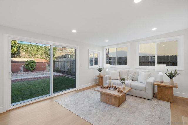 3691 Ashford St, San Diego, CA 92111