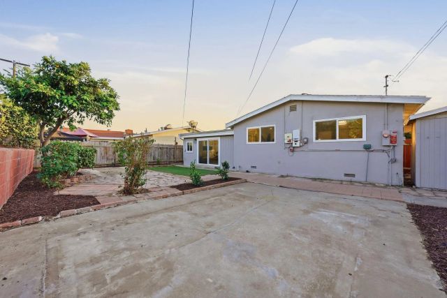 3691 Ashford St, San Diego, CA 92111