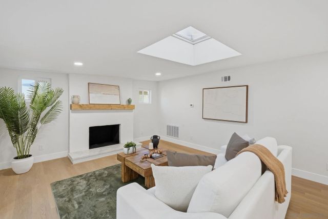 3691 Ashford St, San Diego, CA 92111