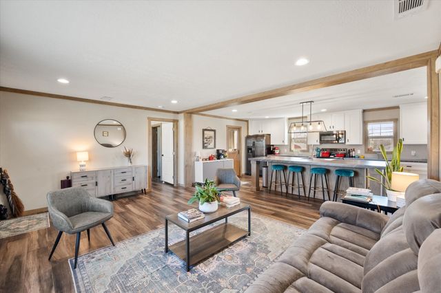 216 SE County Road 3048a, Corsicana, TX 75109