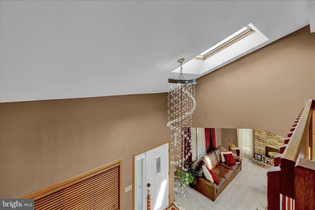 16 SCOTLAND DR, Reading, PA 19606