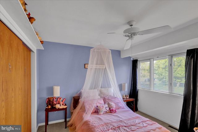 16 SCOTLAND DR, Reading, PA 19606