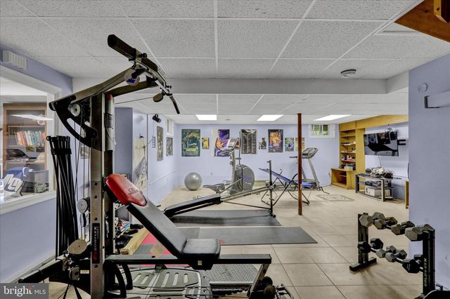 16 SCOTLAND DR, Reading, PA 19606