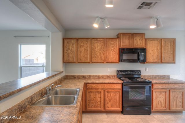 27976 N GOLD Lane, San Tan Valley, AZ 85143