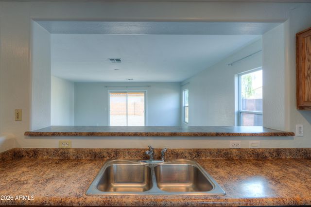 27976 N GOLD Lane, San Tan Valley, AZ 85143