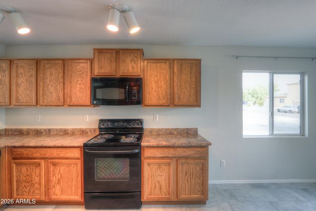 27976 N GOLD Lane, San Tan Valley, AZ 85143