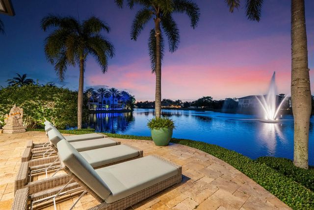 366 Sweet Bay Avenue, Plantation, FL 33324