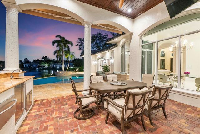 366 Sweet Bay Avenue, Plantation, FL 33324