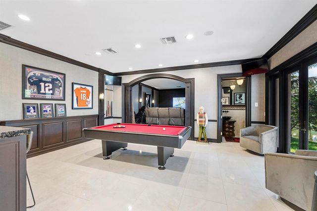 366 Sweet Bay Avenue, Plantation, FL 33324