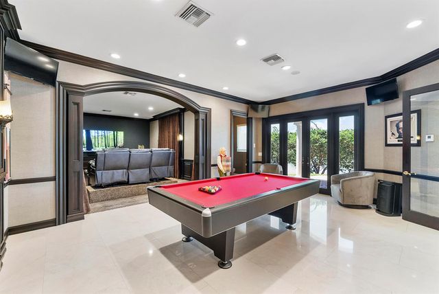 366 Sweet Bay Avenue, Plantation, FL 33324