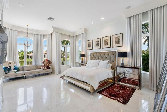 366 Sweet Bay Avenue, Plantation, FL 33324