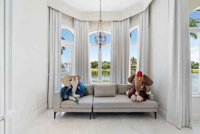 366 Sweet Bay Avenue, Plantation, FL 33324