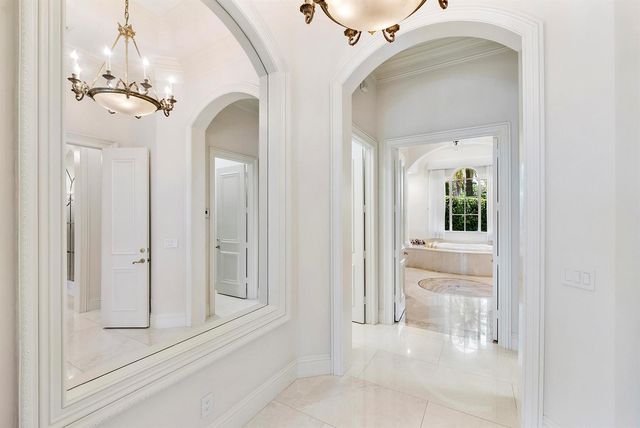 366 Sweet Bay Avenue, Plantation, FL 33324
