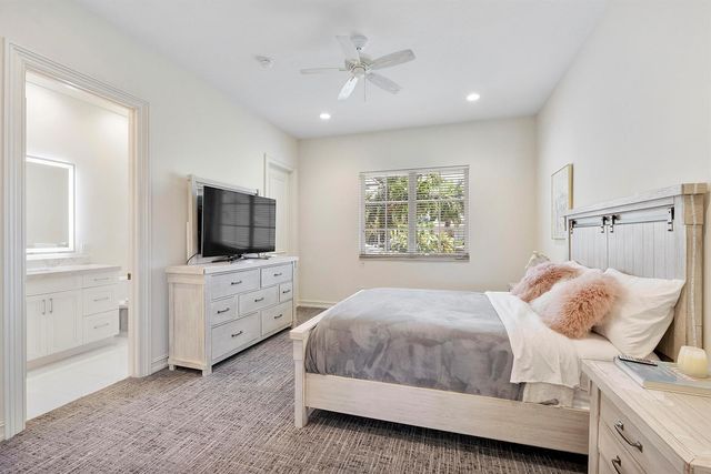 366 Sweet Bay Avenue, Plantation, FL 33324