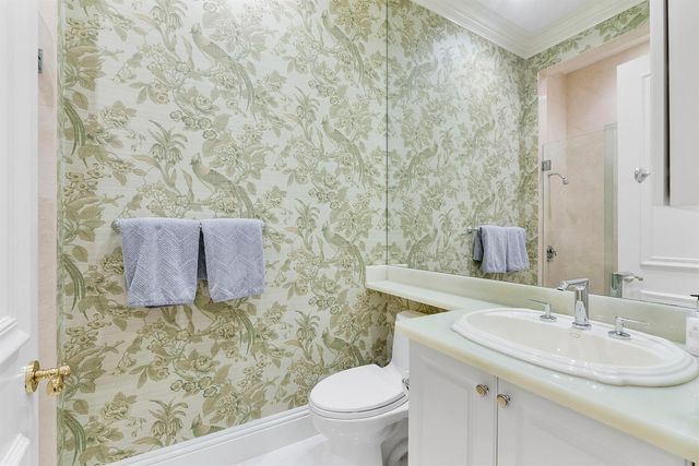 366 Sweet Bay Avenue, Plantation, FL 33324