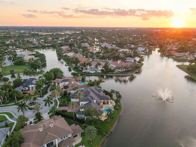 366 Sweet Bay Avenue, Plantation, FL 33324