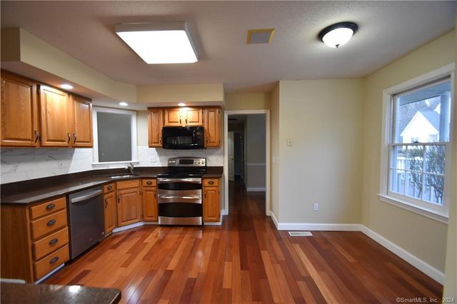 41 Sagewood Lane 41, Windsor, CT 06095