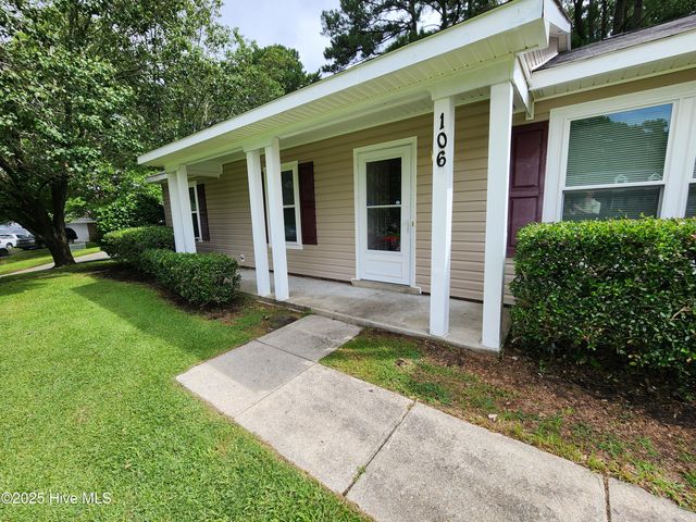 106 Wedgewood Drive, Jacksonville, NC 28546