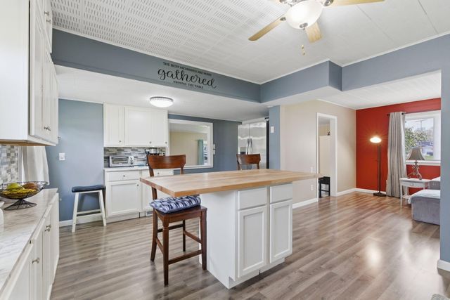 131 N 18th Street, Chesterton, IN 46304