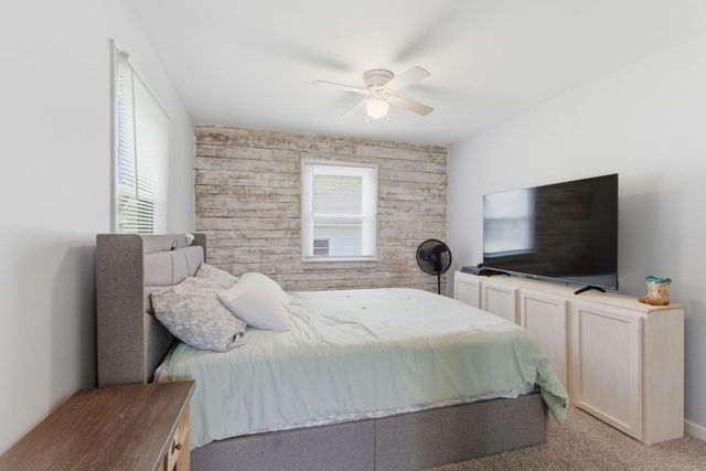 131 N 18th Street, Chesterton, IN 46304