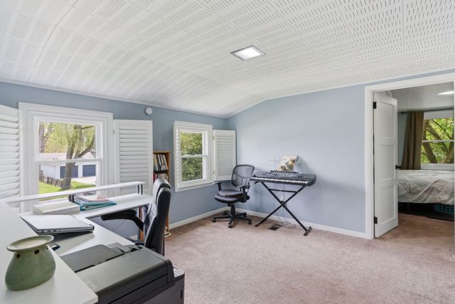 131 N 18th Street, Chesterton, IN 46304