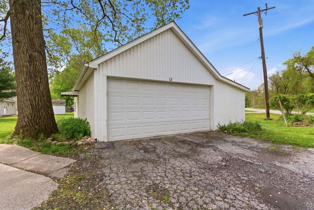 131 N 18th Street, Chesterton, IN 46304