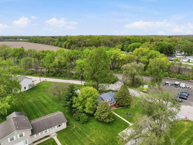 131 N 18th Street, Chesterton, IN 46304