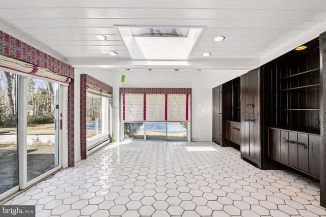 605 ARBUTUS ST, Philadelphia, PA 19119