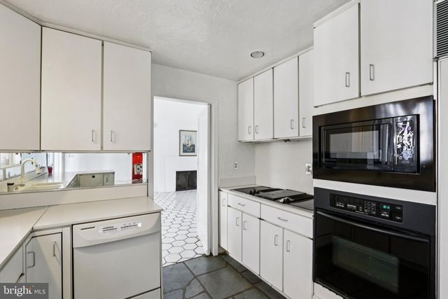 605 ARBUTUS ST, Philadelphia, PA 19119