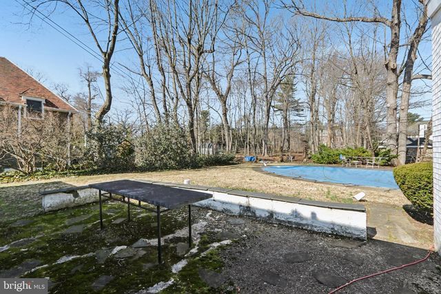 605 ARBUTUS ST, Philadelphia, PA 19119