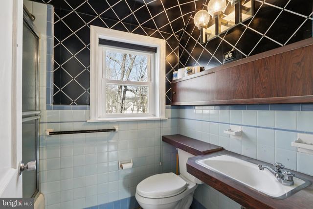 605 ARBUTUS ST, Philadelphia, PA 19119