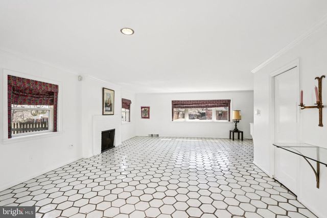 605 ARBUTUS ST, Philadelphia, PA 19119