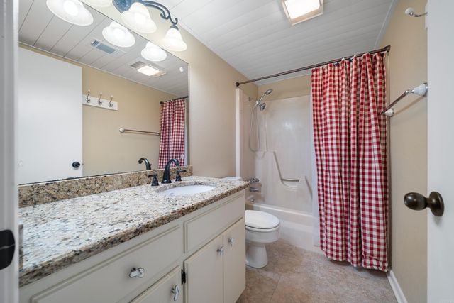 1134 Twin Points Road, Hot Springs, AR 71913