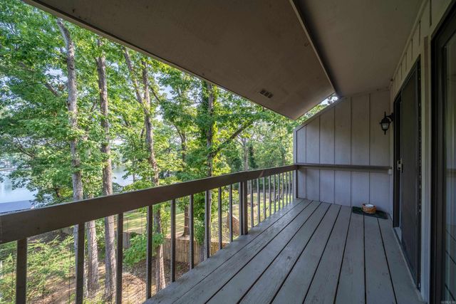 1134 Twin Points Road, Hot Springs, AR 71913