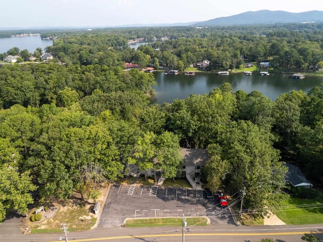 1134 Twin Points Road, Hot Springs, AR 71913