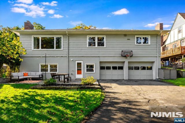 40 Burnett Terrace, West Orange, NJ 07052