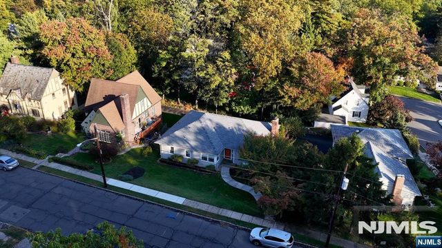 40 Burnett Terrace, West Orange, NJ 07052