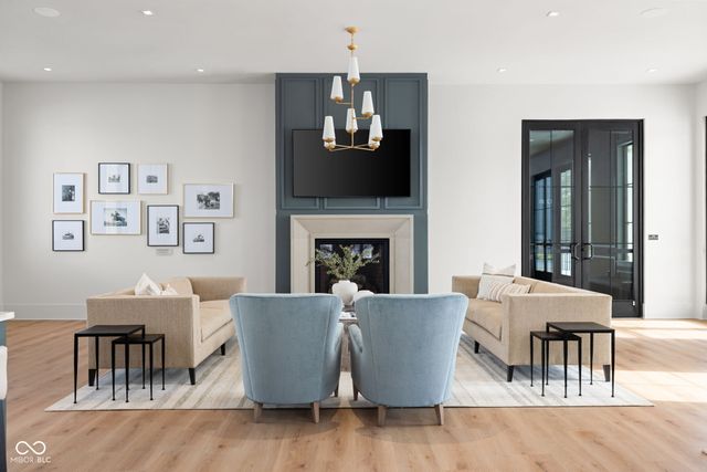 6052 Salisbury Street, Zionsville, IN 46077