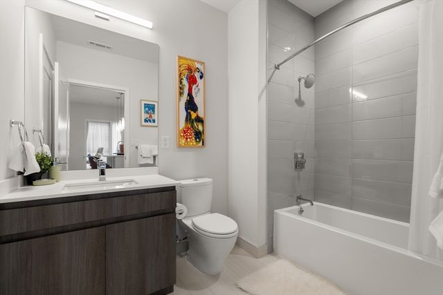 45 W 3rd St 415, Boston, MA 02127