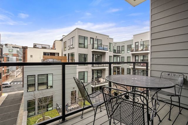 45 W 3rd St 415, Boston, MA 02127