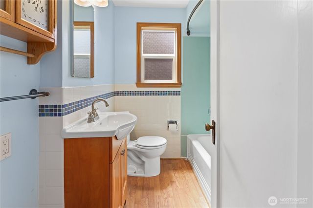 6901 40th Avenue SW, Seattle, WA 98136