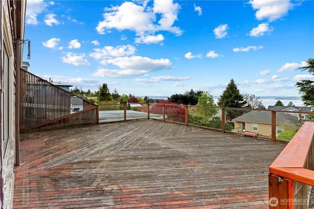 6901 40th Avenue SW, Seattle, WA 98136