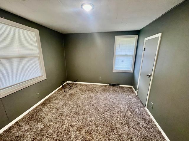 1612 S Jefferson Street, Ava, MO 65608