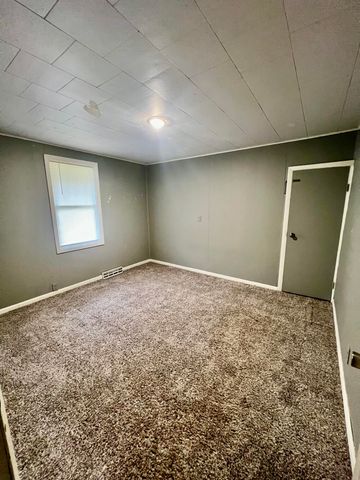 1612 S Jefferson Street, Ava, MO 65608