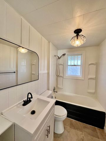 1612 S Jefferson Street, Ava, MO 65608