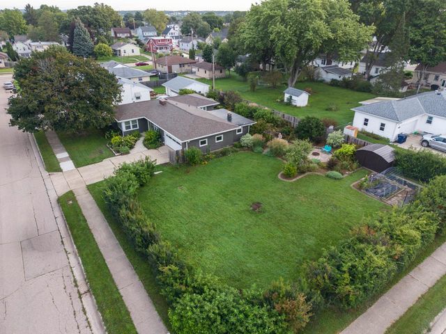 1245 S Terrace Street, Janesville, WI 53546