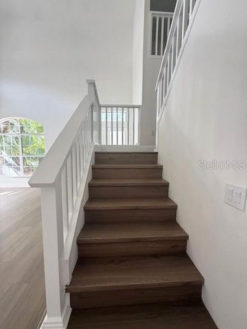 2207 GREEN OAKS LANE, Tampa, FL 33612