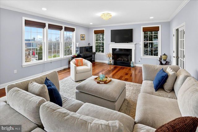 17 COMSTOCK LN, Skillman, NJ 08558