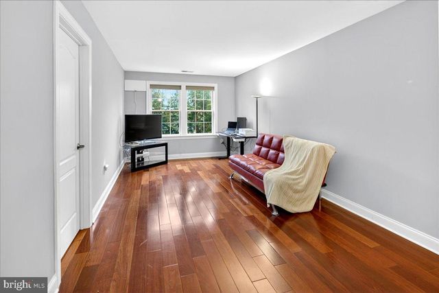 17 COMSTOCK LN, Skillman, NJ 08558