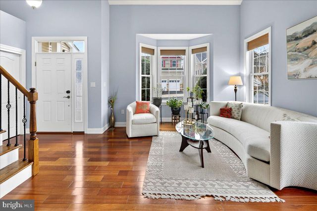 17 COMSTOCK LN, Skillman, NJ 08558